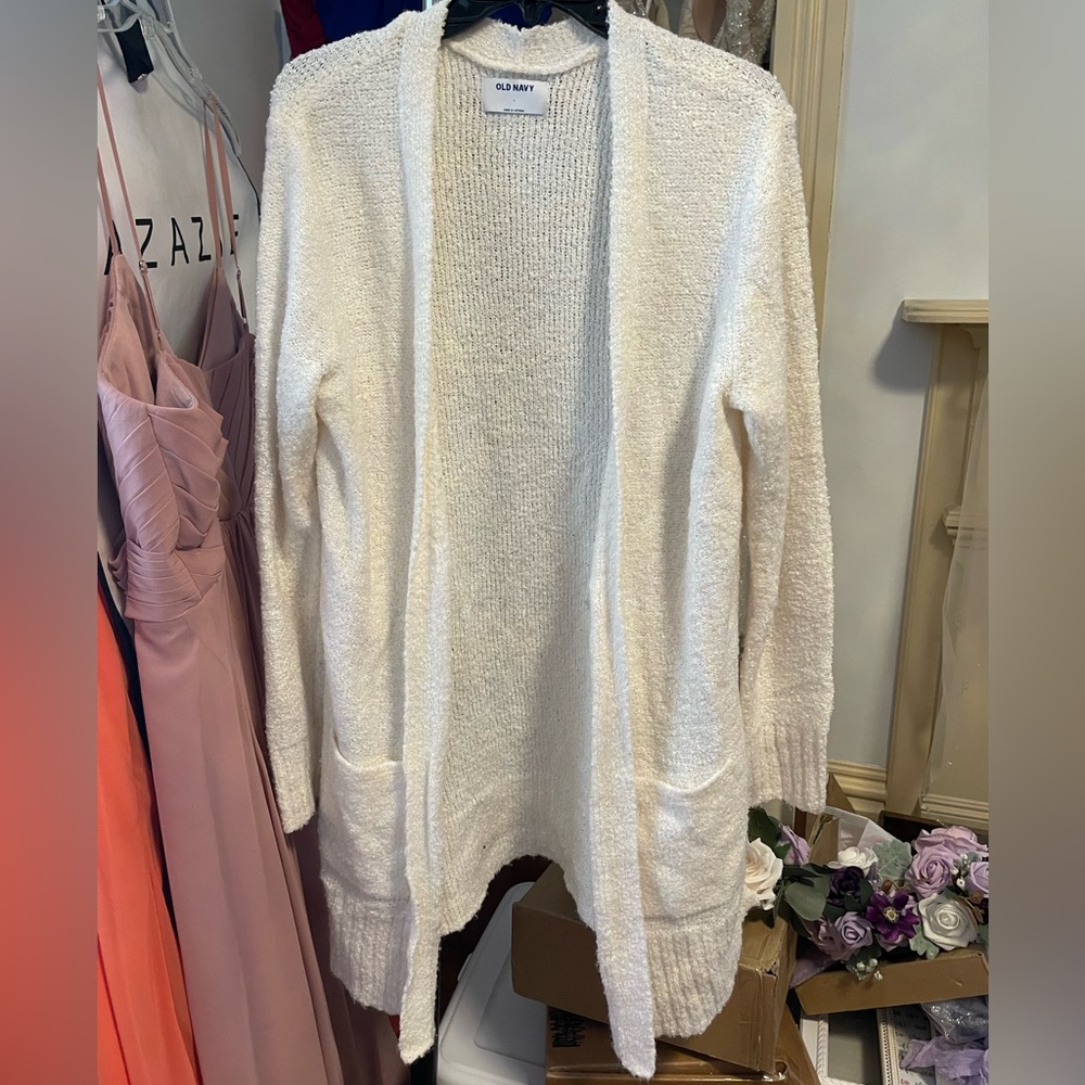 Old Navy Women's Cream Cardigan Sweater